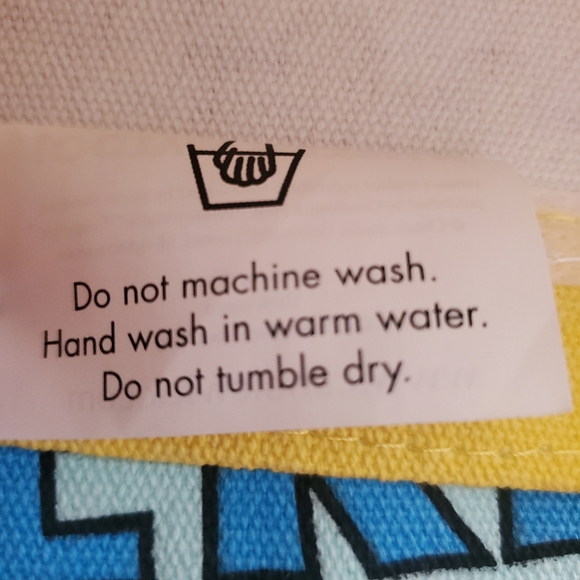 ☀️30 years of Where's Waldo Tote - Picture 7 of 7